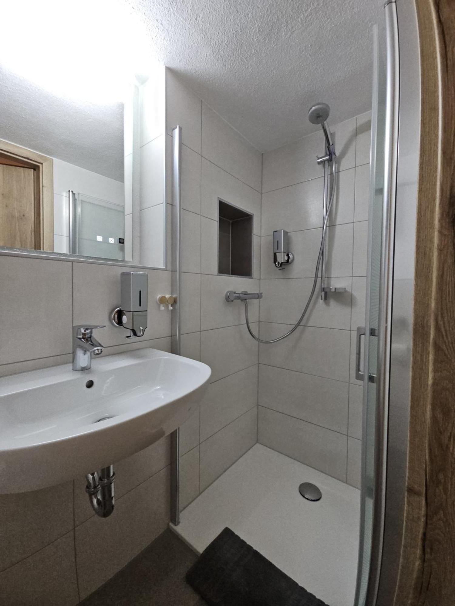 Gemuetliche Ferienwohnung Im Westerwald - "Ferienwohnung Grau" Weitefeld Exteriör bild