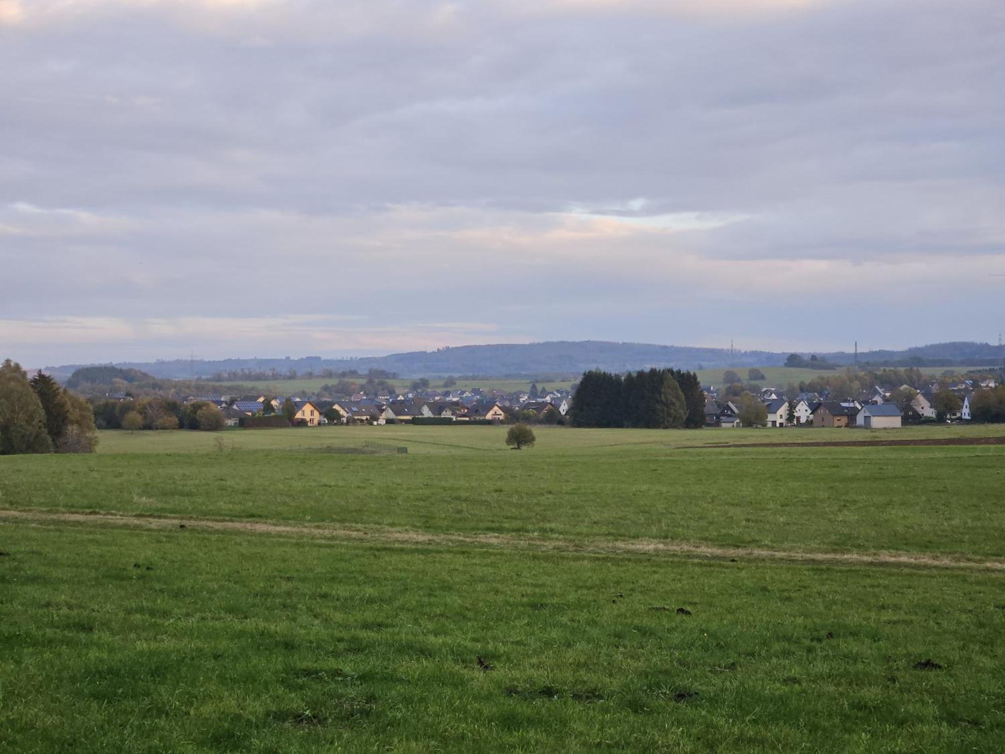 Gemuetliche Ferienwohnung Im Westerwald - "Ferienwohnung Grau" Weitefeld Exteriör bild